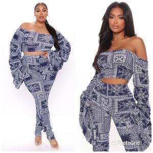 Blue bandanna 2 piece set.